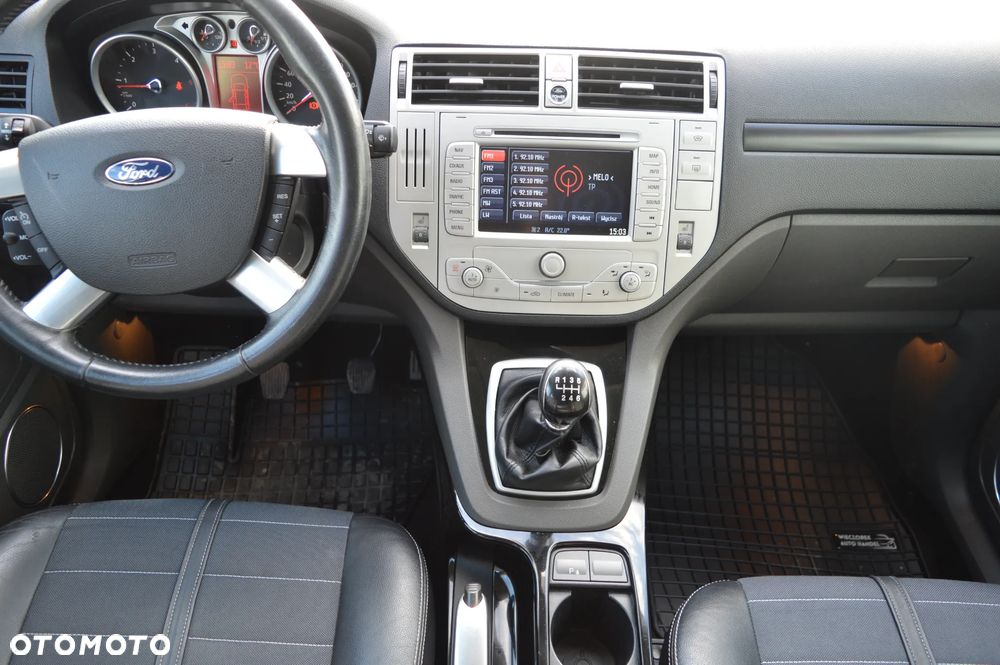 Ford Kuga 2.0 TDCi 2x4 Titanium - 17