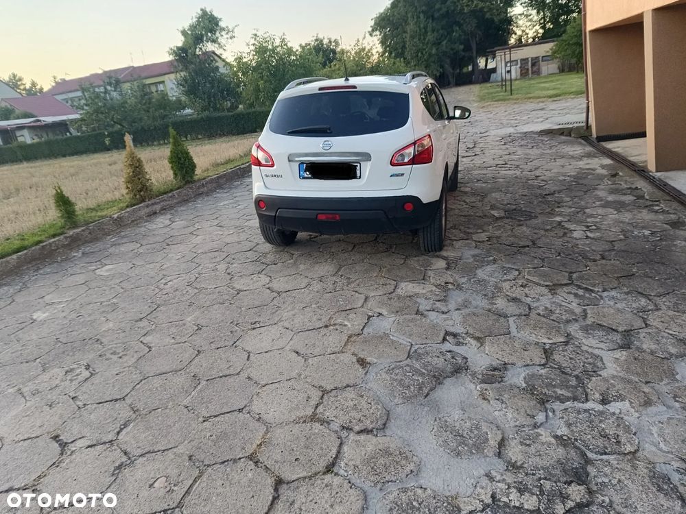 Nissan Qashqai 1.6 dCi DPF Start/Stop tekna - 2