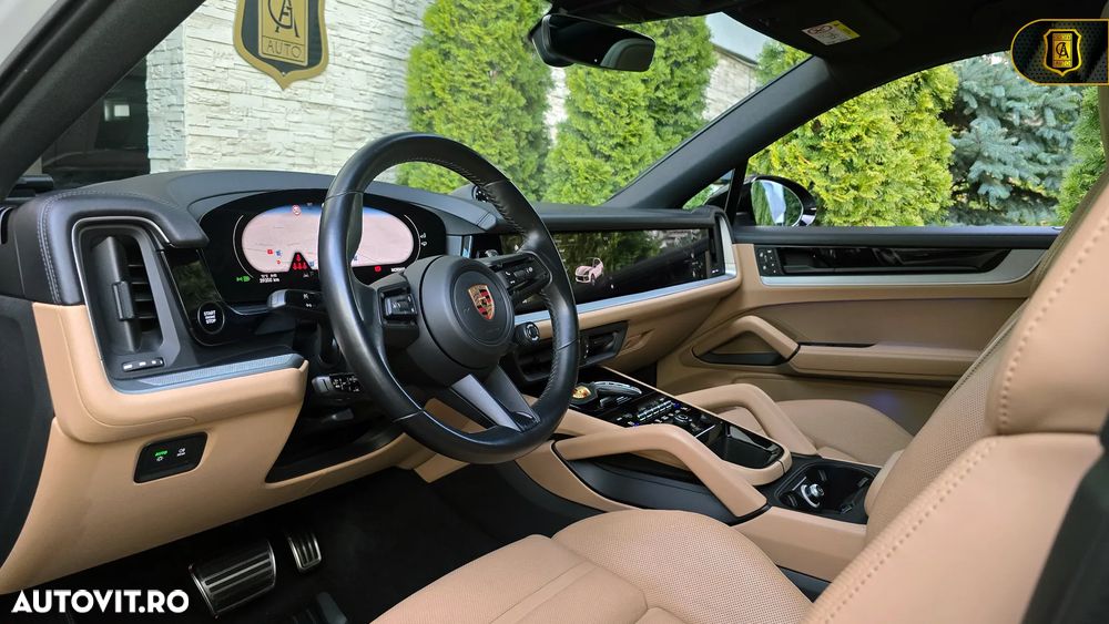 Porsche Cayenne Coupe - 22