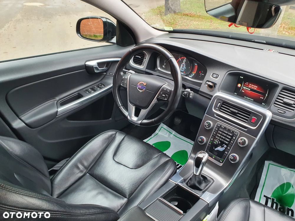 Volvo V60 D3 Drive-E Dynamic Edition (Momentum) - 10