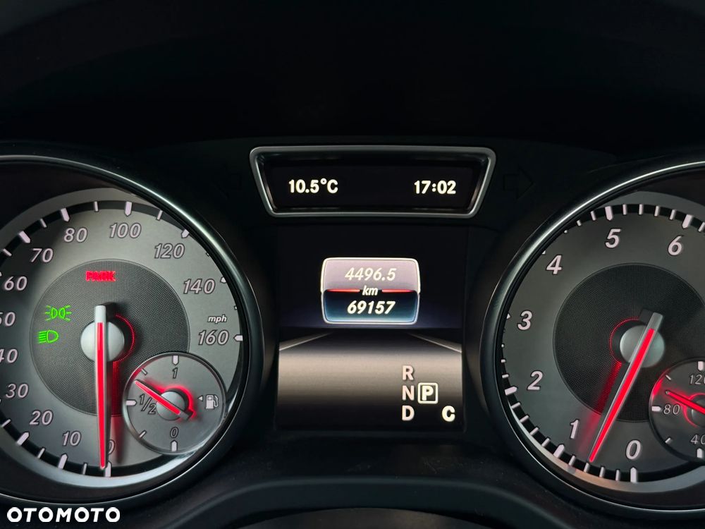 Mercedes-Benz CLA 250 4-Matic - 13