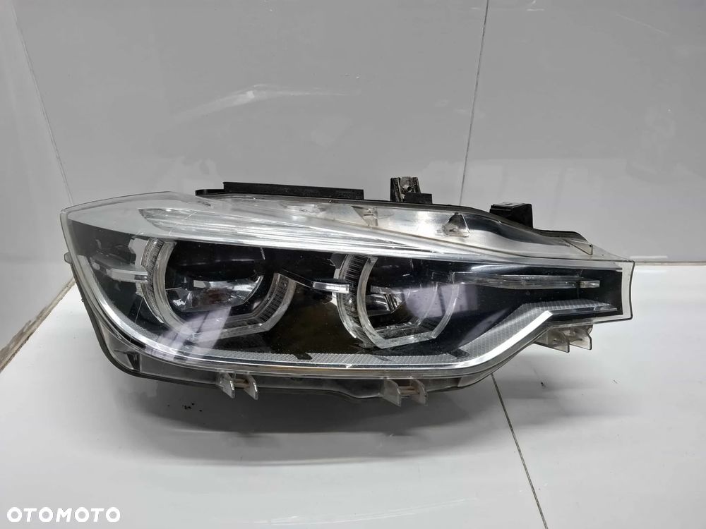 LAMPA PRAWA PRZEDNIA PRZÓD BMW F30 F31 FULL LED ADAPTIVE LCI LIFT 7453488 IDEALNA