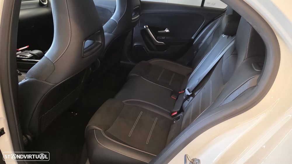 Mercedes-Benz A 180 d AMG Line Aut. - 53