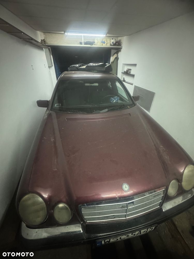 Mercedes-Benz Klasa E - 11