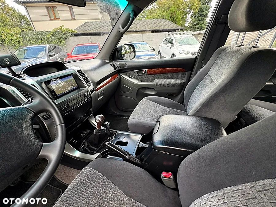 Toyota Land Cruiser 3.0 D Luna Comfort - 17
