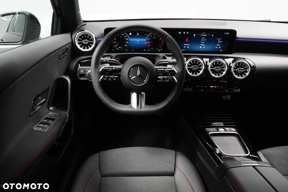 Mercedes-Benz Klasa A 200 AMG Line 7G-DCT - 19