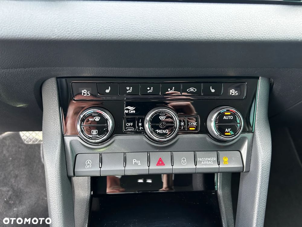 Skoda Karoq 1.5 TSI ACT Selection DSG - 27