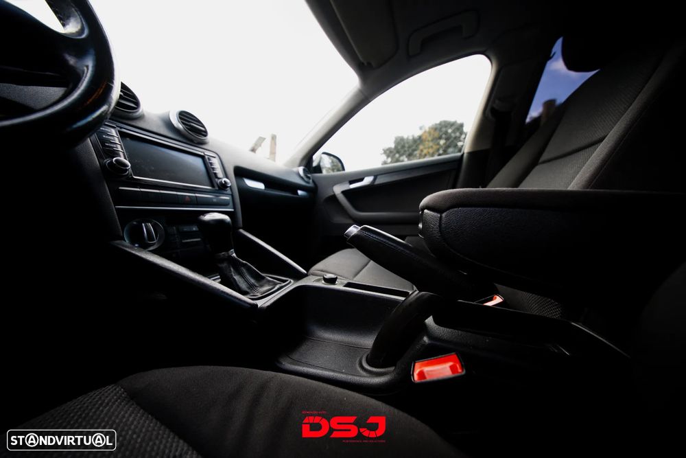 Audi A3 Sportback 1.9 TDi Attraction FPD - 16