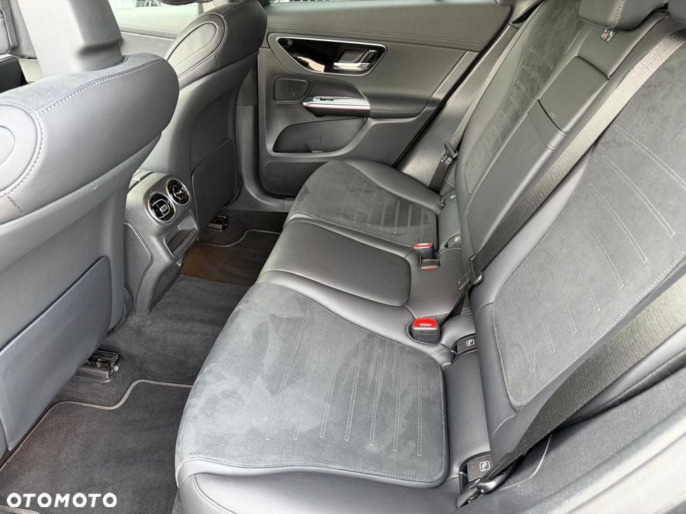 Mercedes-Benz GLC 220 d mHEV 4-Matic AMG Line - 12