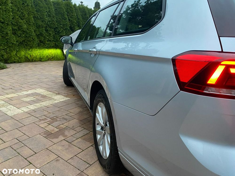 Volkswagen Passat - 37