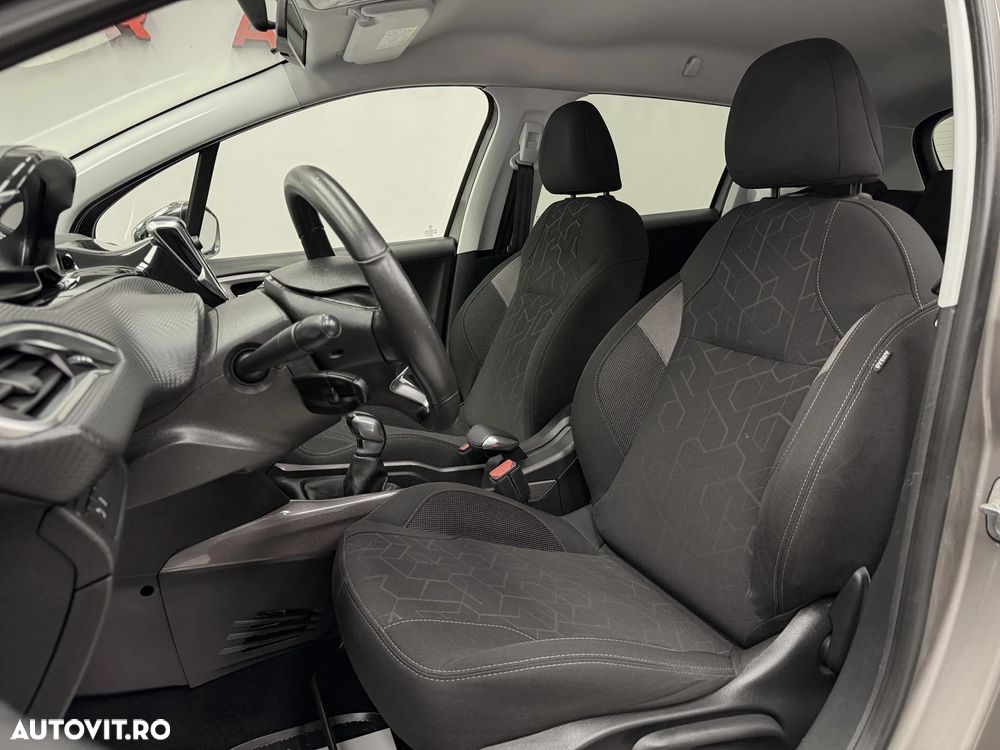 Peugeot 2008 PureTech 82 Style - 20
