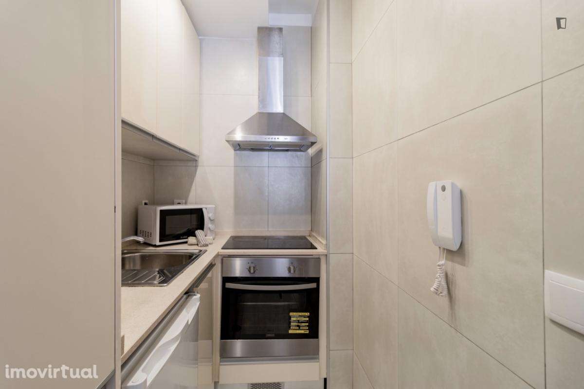 Apartamento com 1 quartos - localizado em Santo Ildefonso Porto - Grande imagem: 4/9