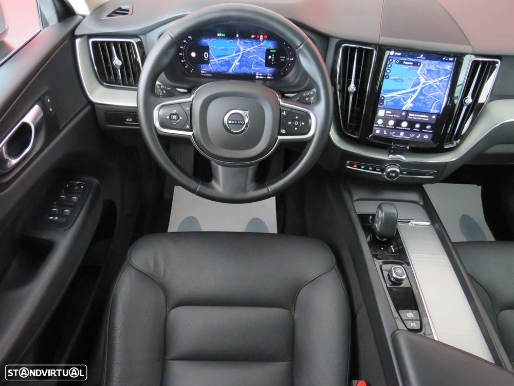 Volvo XC 60 2.0 T6 PHEV Core AWD - 15