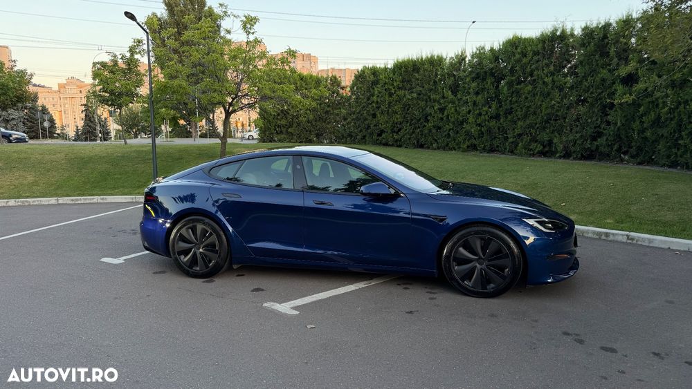 Tesla Model S AWD - 8