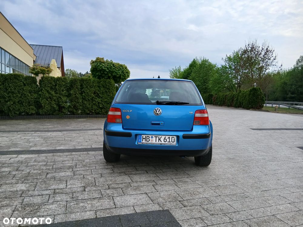 Volkswagen Golf - 3
