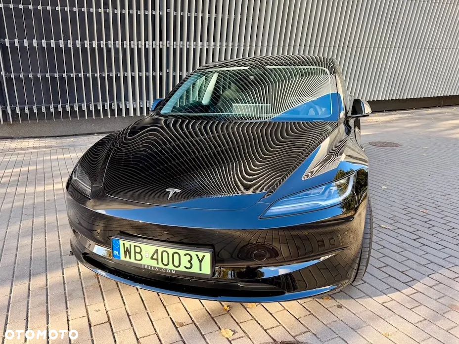 Tesla Model 3 2023 photo 5