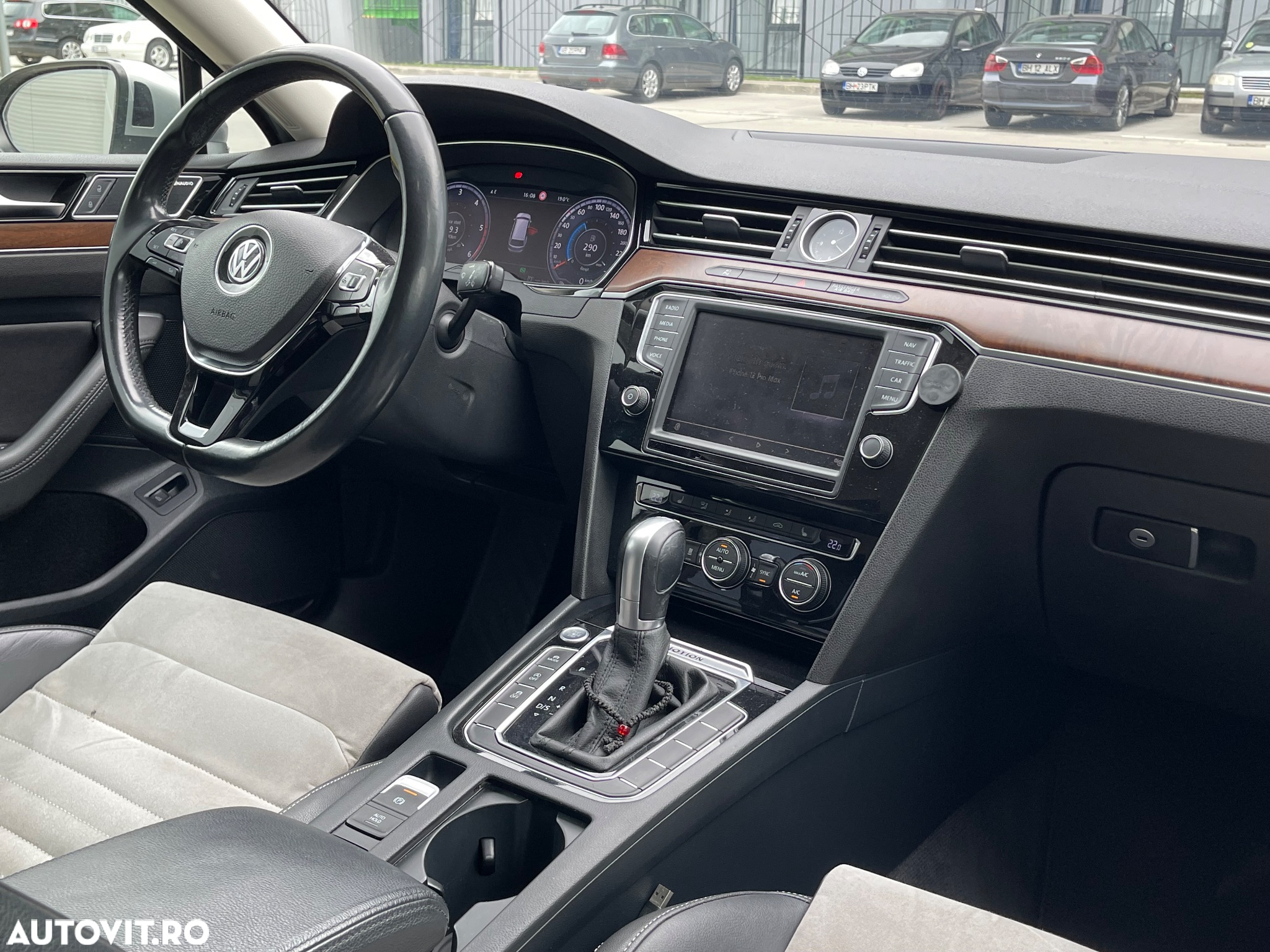 Volkswagen Passat Variant 2.0 TDI DSG 4Motion Highline - 6