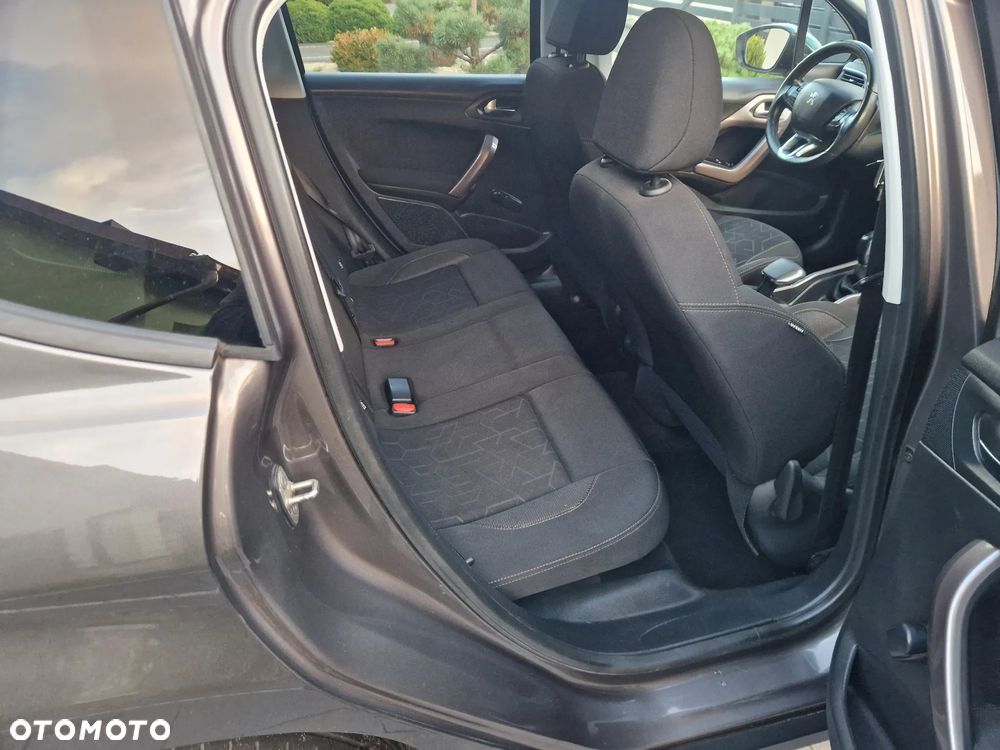 Peugeot 2008 1.6 BlueHDi Style - 6