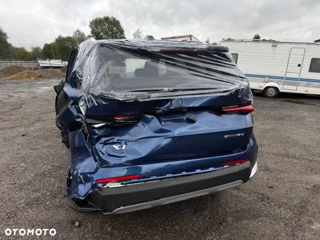 BMW X1 sDrive18d Sport Line - 13