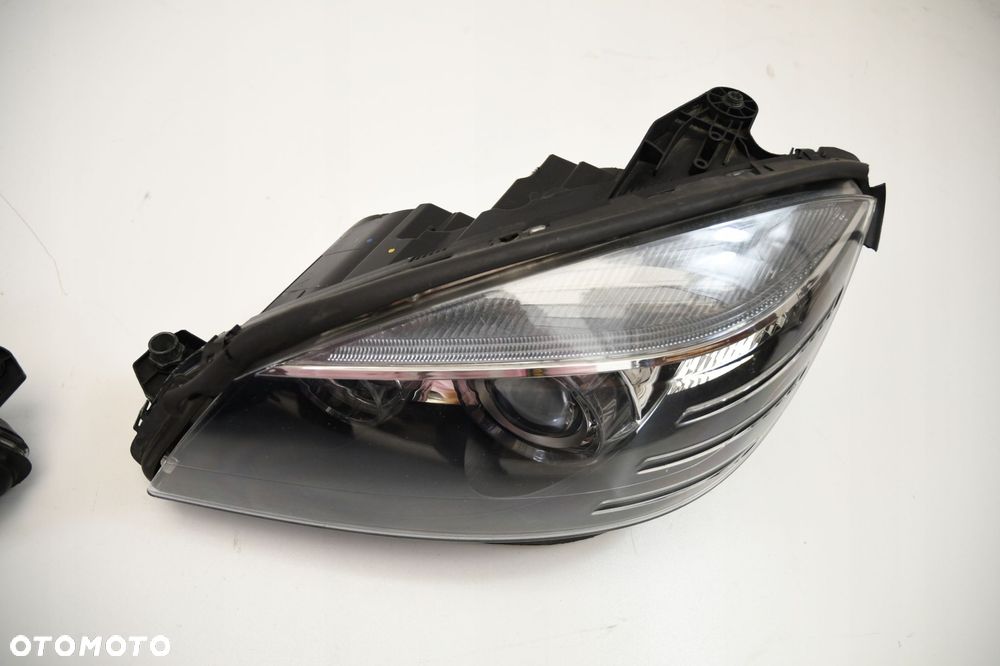 MERCEDES W204 C63 AMG LAMPA BI XENON LEWY PRZÓD - 6