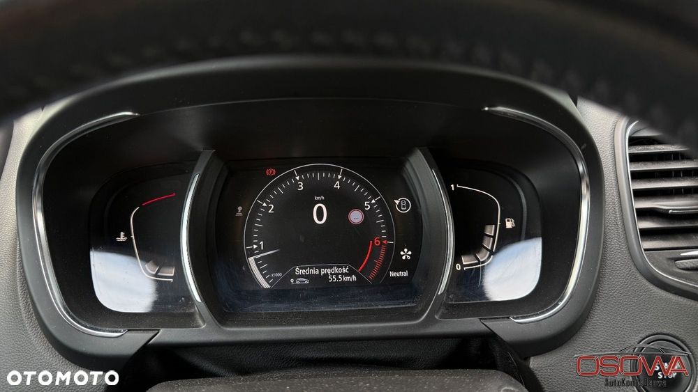 Renault Grand Scenic - 17
