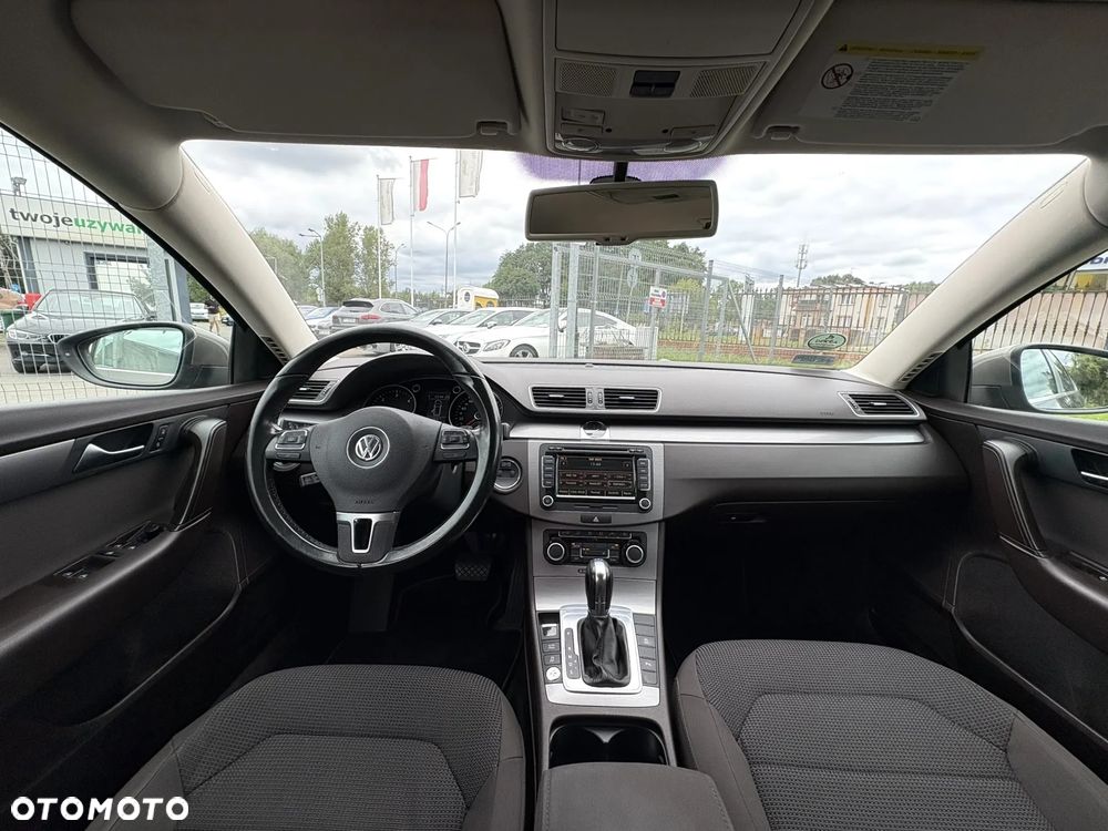 Volkswagen Passat 2.0 TDI DPF Comfortline DSG - 23
