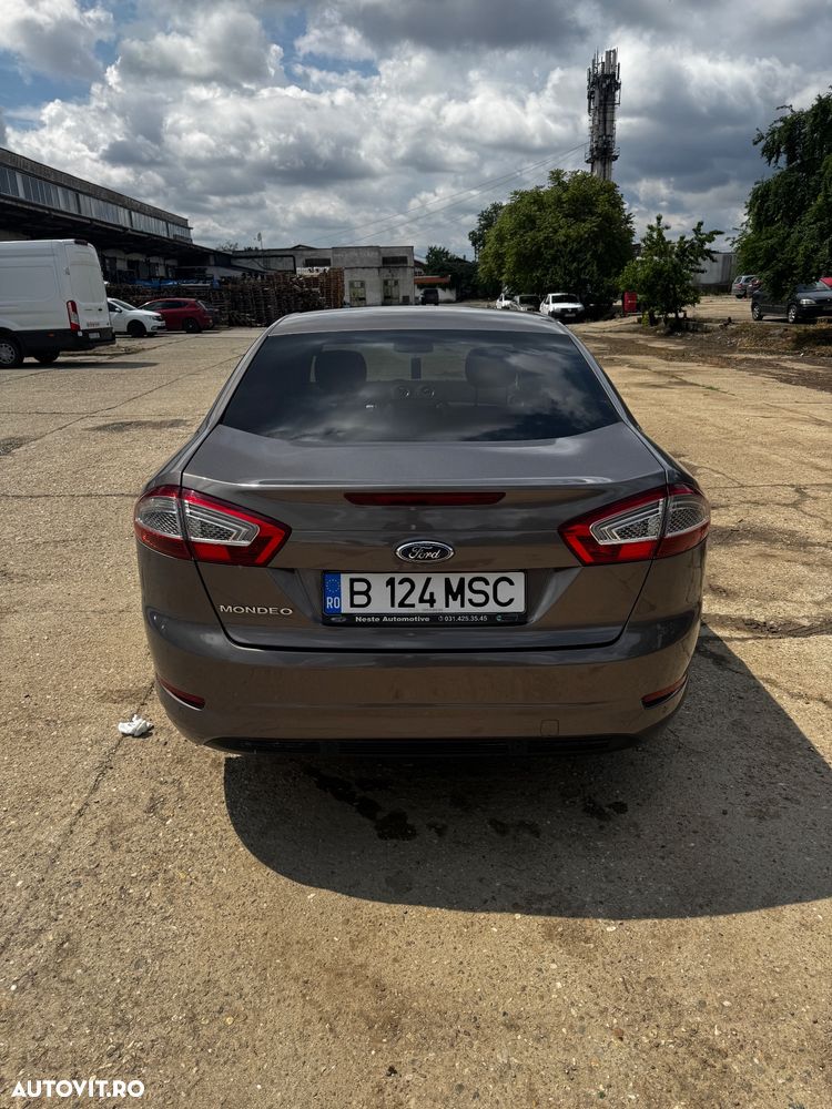 Ford Mondeo - 7