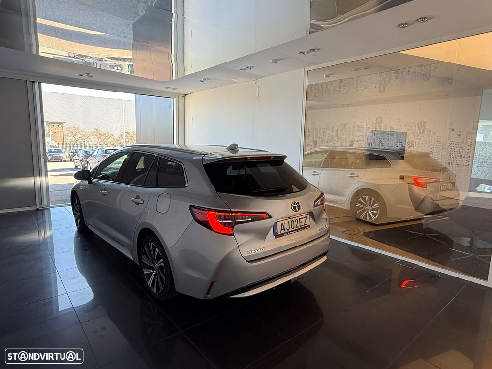 Toyota Corolla Touring Sports - 5