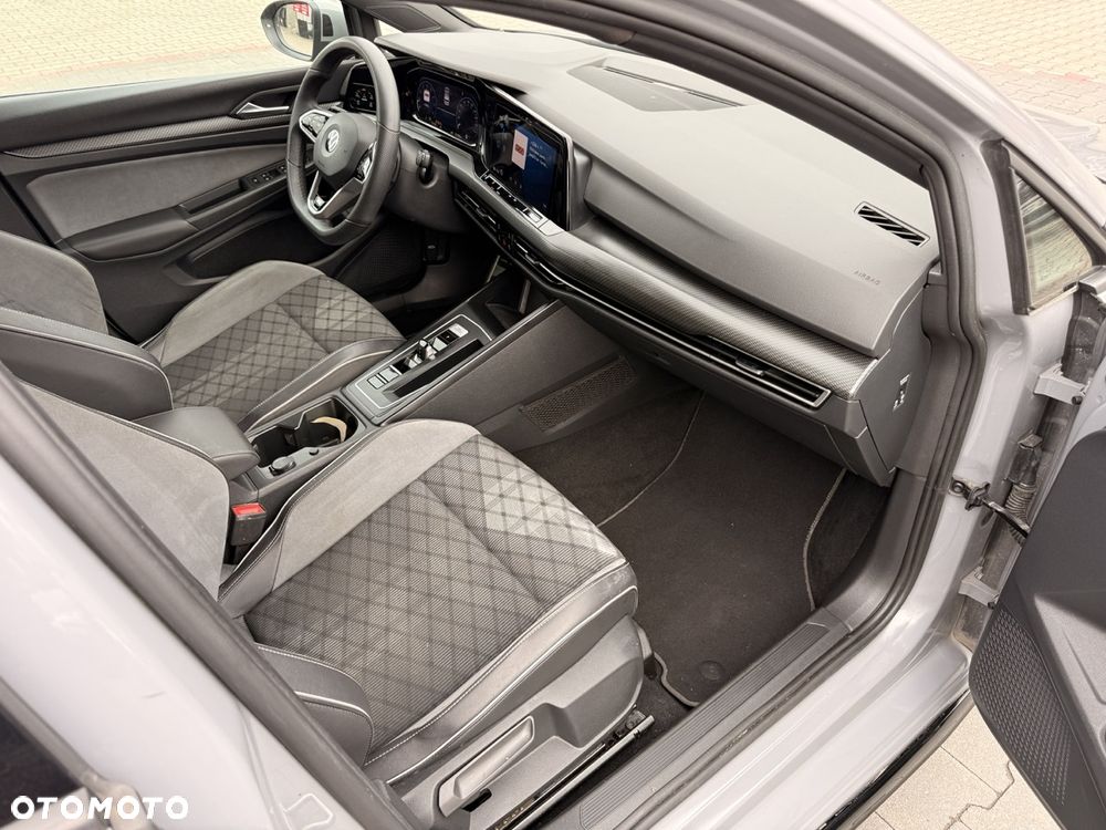 Volkswagen Golf 1.5 eTSI OPF DSG R-Line - 9