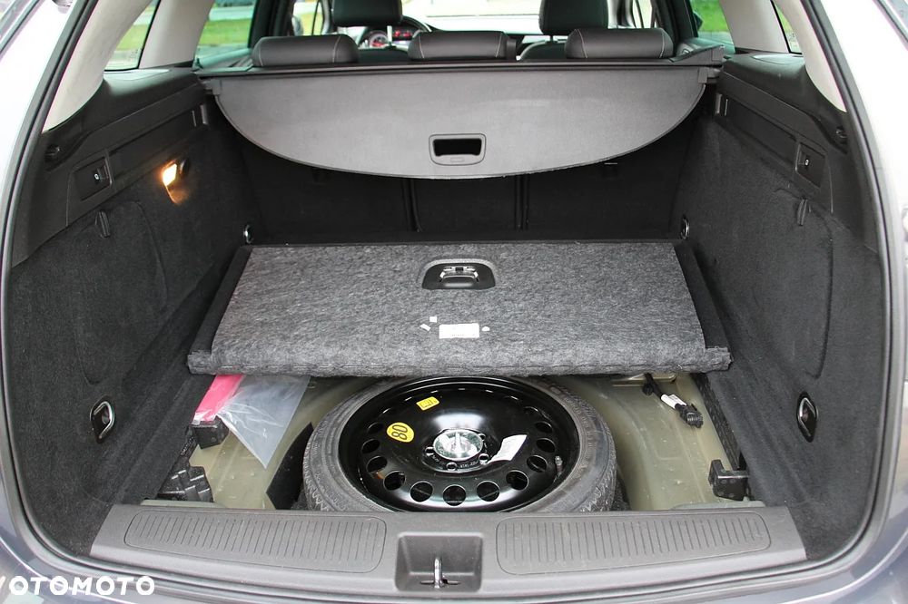 Opel Astra 1.6 CDTI Cosmo - 16