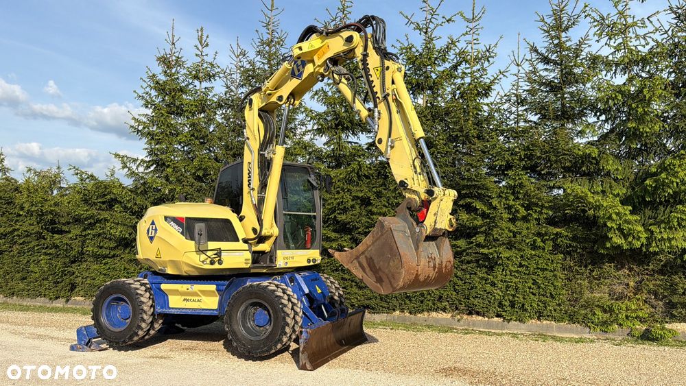 Mecalac Koparka 14 ton MECALAC 15 MWR koparko-ładowarka 3 łyżki widły 1 wł Centr.smarowanie Opony na BLIŹNIAKU 80%Camso ładowarka 714 12MTX 4x4 skrętne KLIMA kabina Premium silnik 146KM volvo EW140B DEUTZ szybka 35km/h - 38