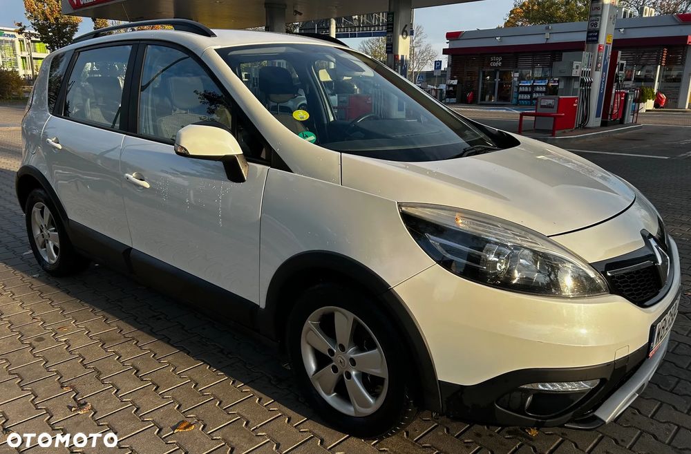Renault Scenic 2013 photo 2