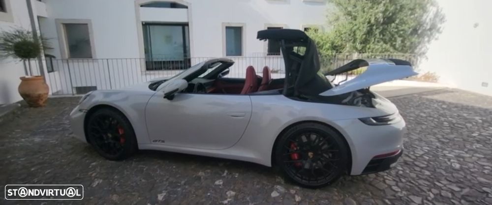 Porsche 911 (992) - 8