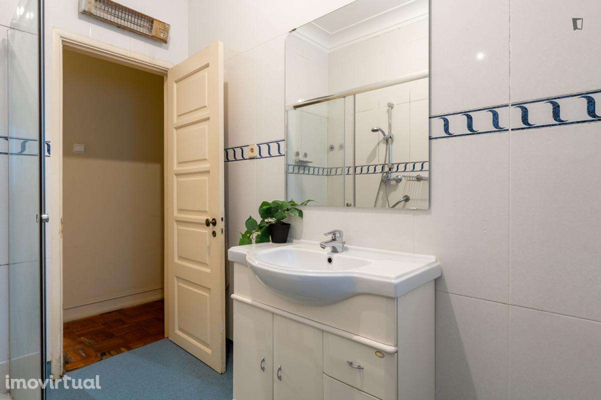 Quarto - localizado em Alvalade Lisbon - Grande imagem: 5/18