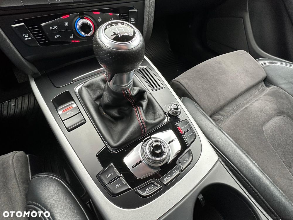 Audi A4 Limousine 1.8 TFSI S line Sportpaket - 35