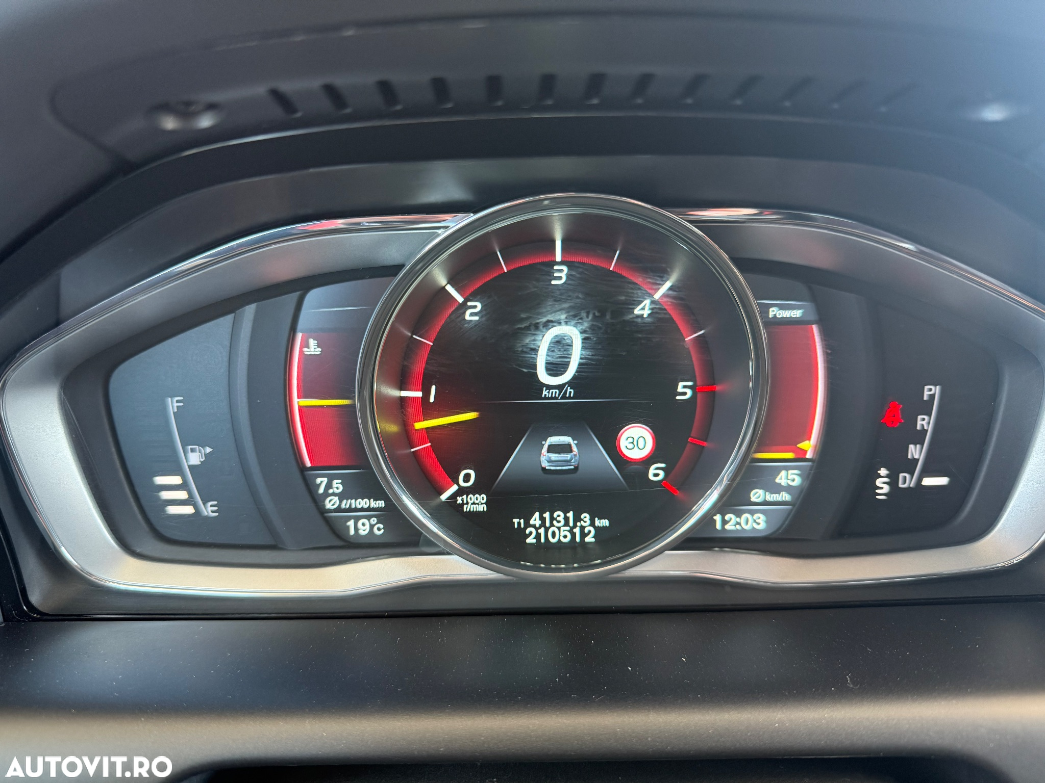 Volvo XC 60 D5 AWD Aut. Summum - 8