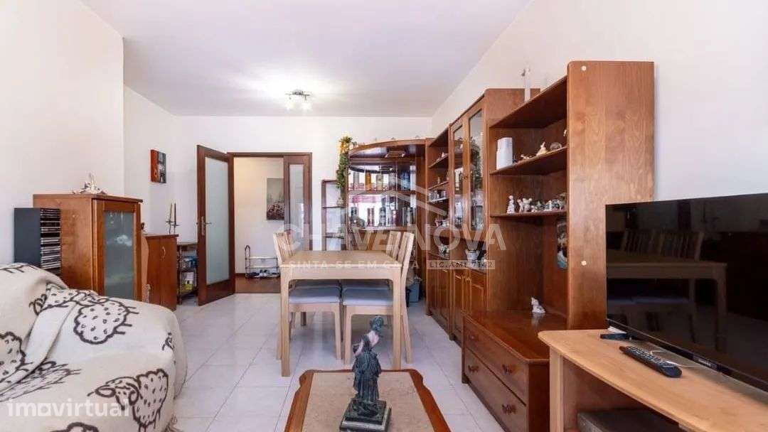 Apartamento T2 c/Varanda e Lugar de Garagem em Santa Maria da Feira - Grande imagem: 5/24