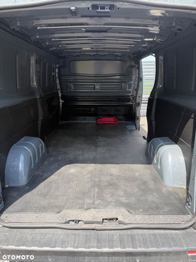 Renault Trafik - 11