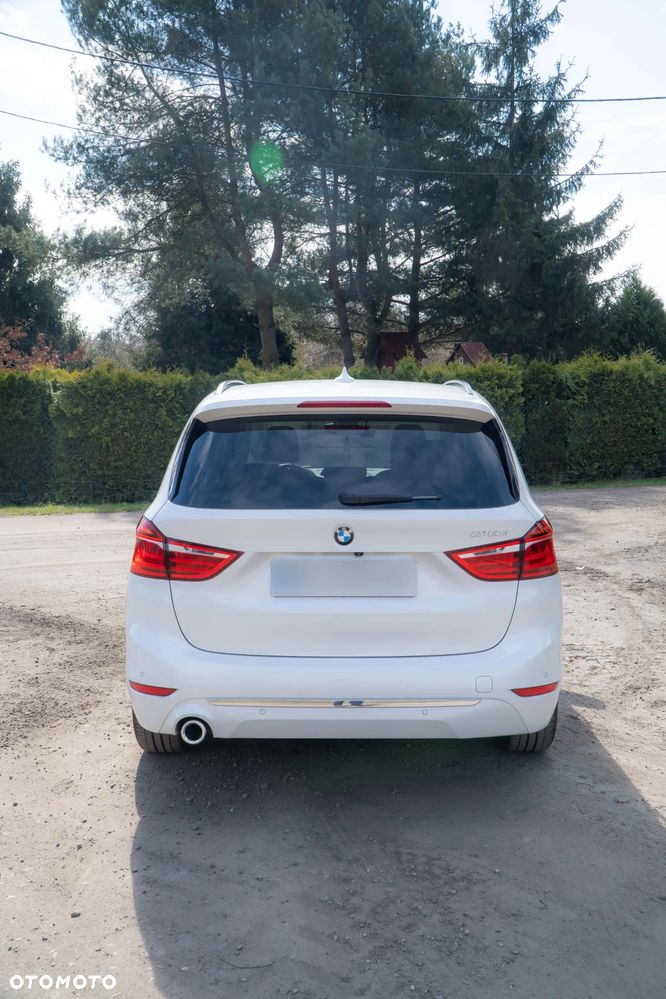 BMW Seria 2 216d Luxury Line - 12