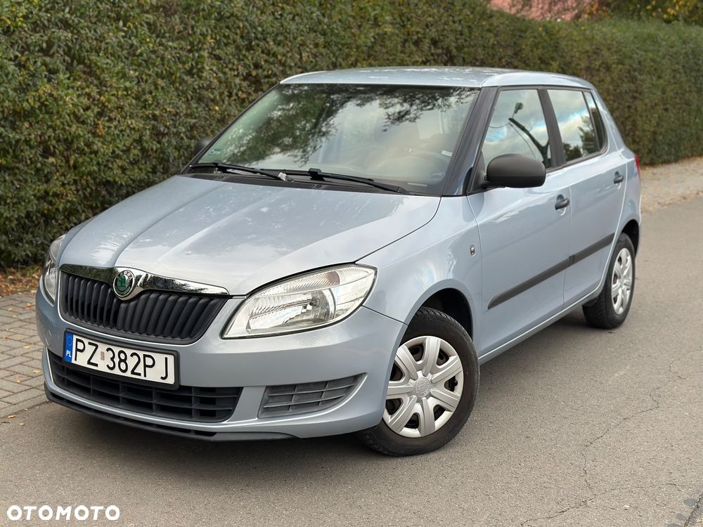 Skoda Fabia 2010 photo 3