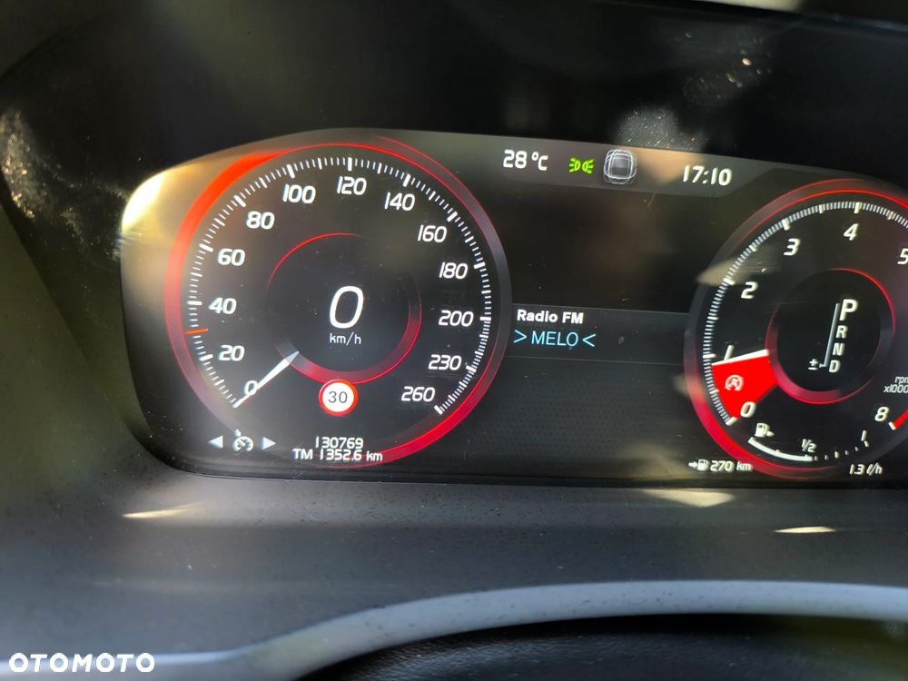 Volvo XC 90 T5 AWD Momentum 7os - 35