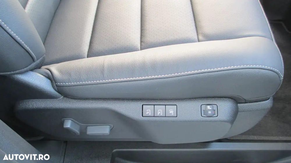 Peugeot Traveller Navette L2H1 2.0 BlueHDi 180 S&S EAT8 S&S Standard - 11