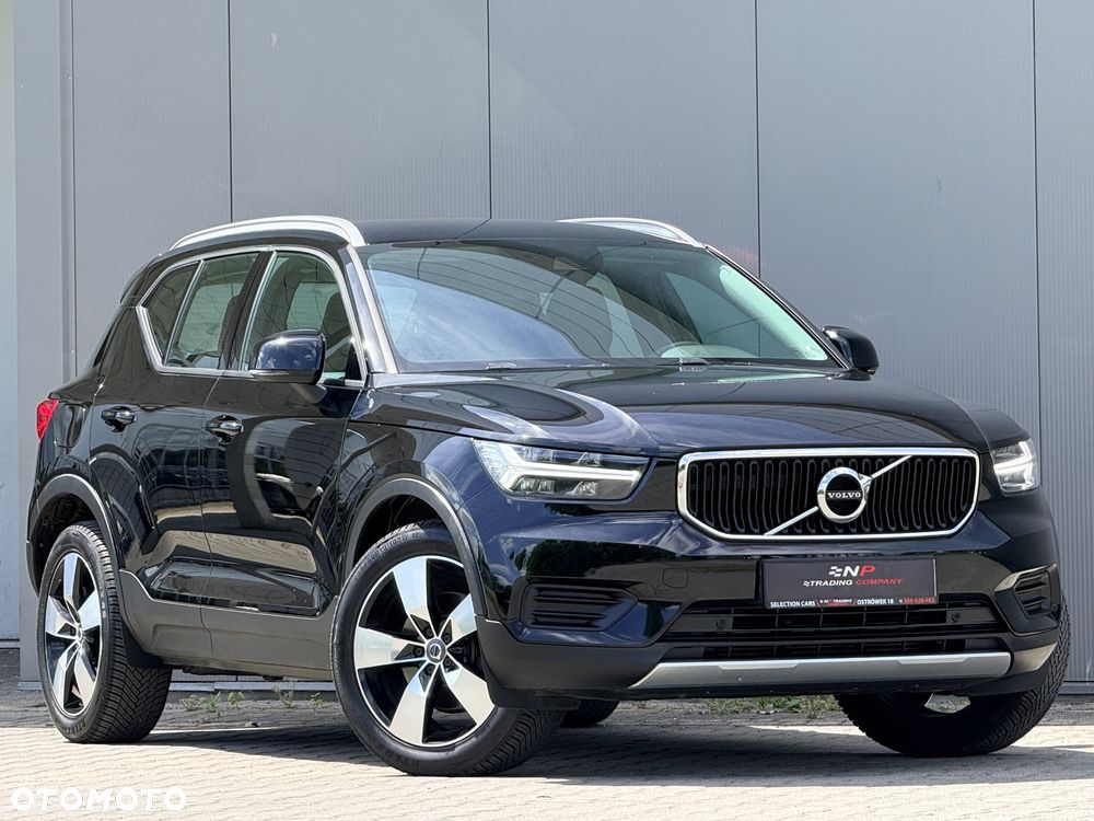 Volvo XC 40 D4 AWD Geartronic Momentum Pro - 32