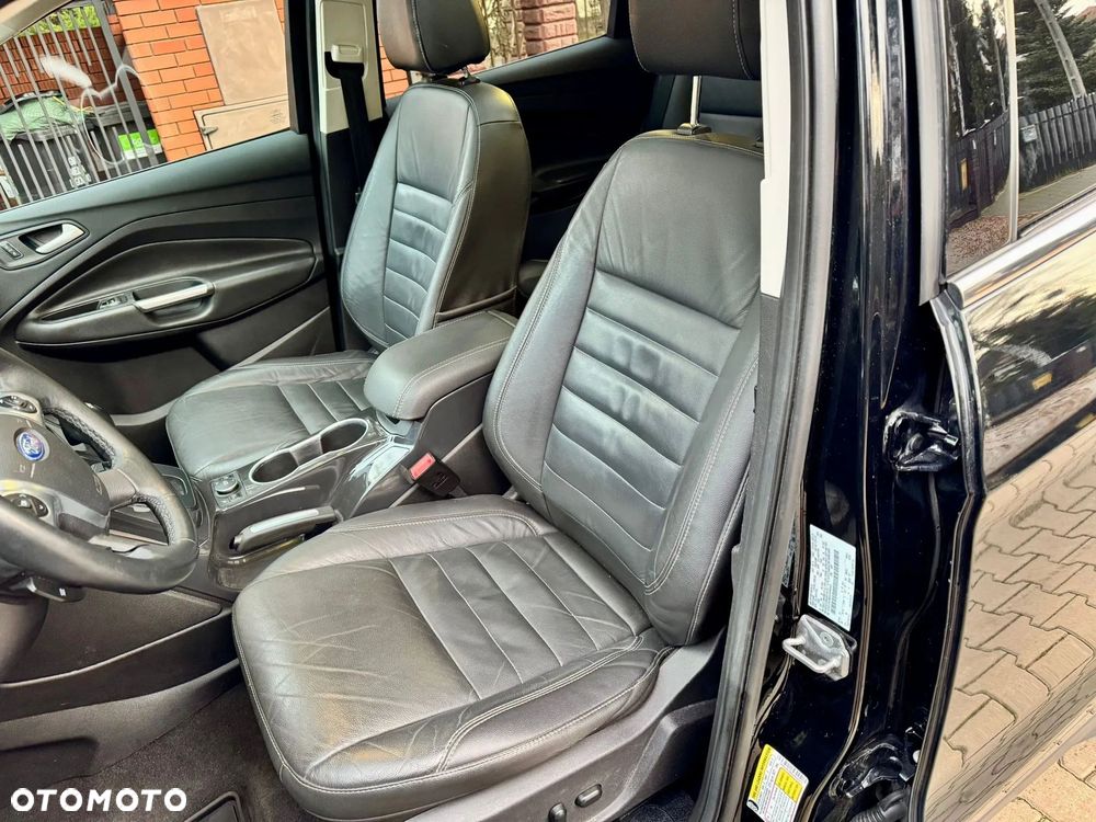 Ford Escape 2.0 EcoBoost AWD Titanium - 15