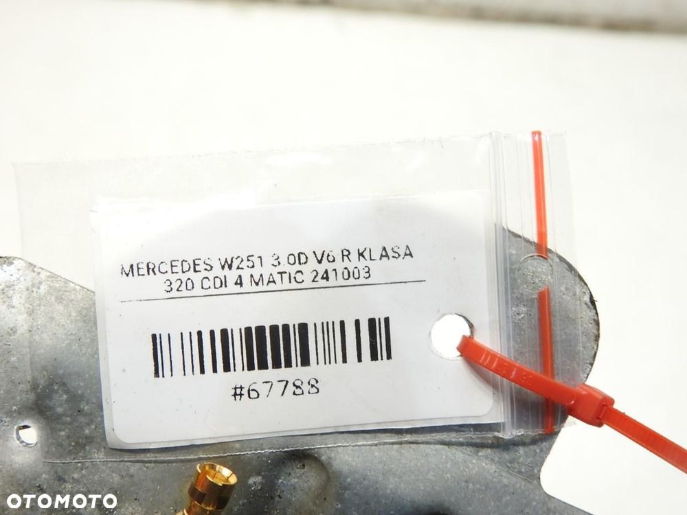 WZMACNIACZ ANTENY MERCEDES R W251 2118200885 - 4