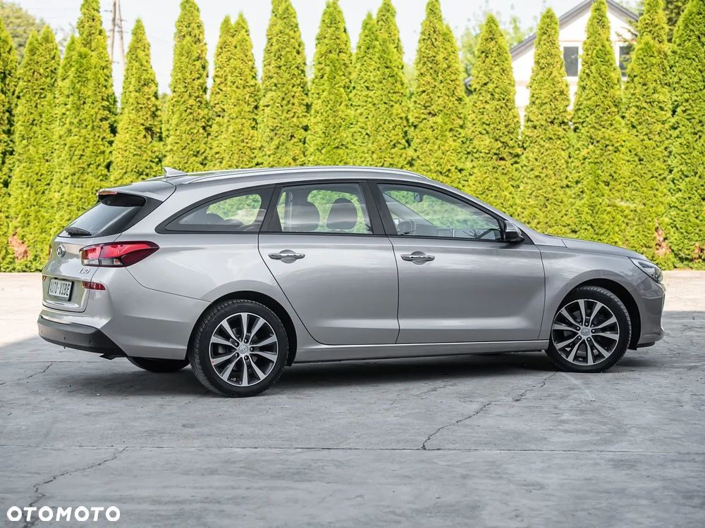 Hyundai i30 1.4 T-GDI Premiere Luxury - 14