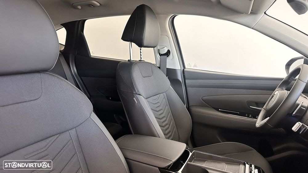 Hyundai Tucson 1.6 T-GDI PHEV e-Vanguard + TT - 25