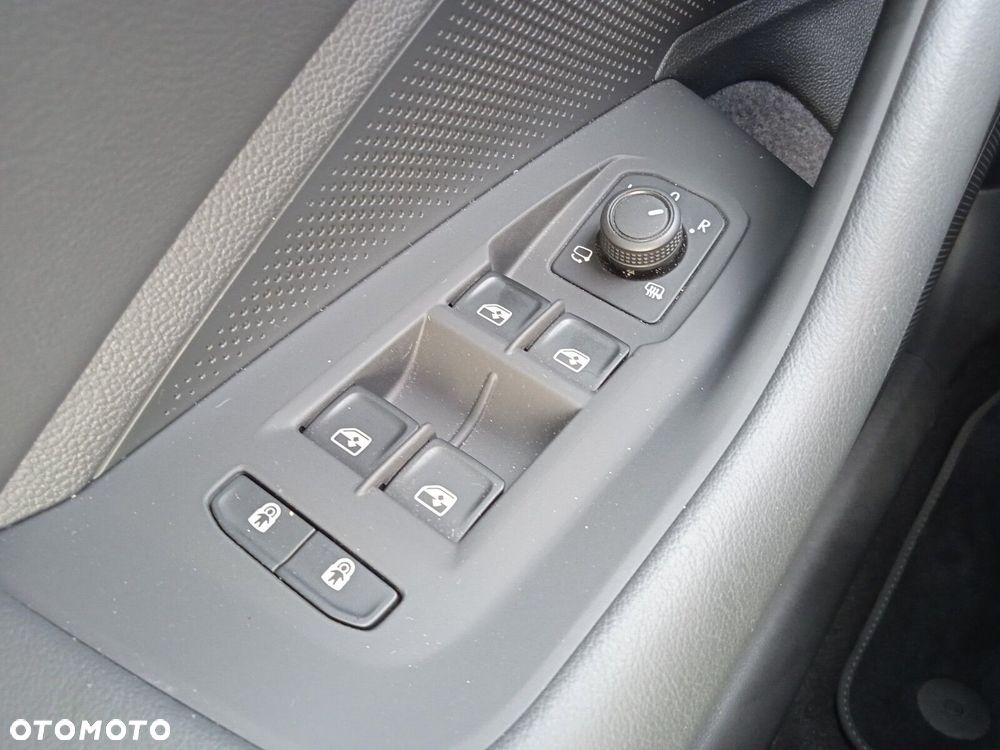 Volkswagen Passat - 36