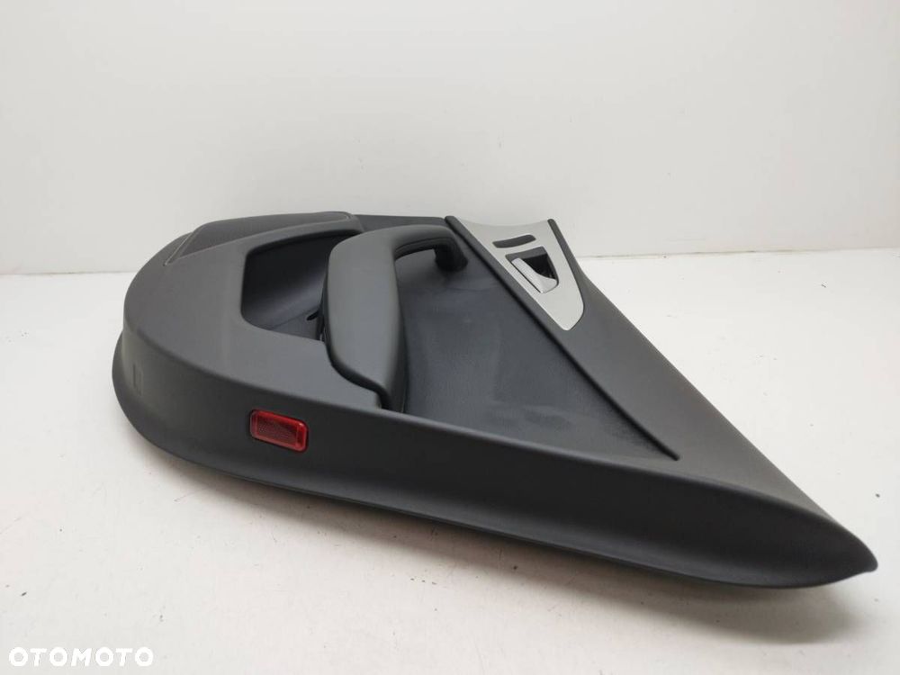 BOCZEK DRZWI TYŁ PRAWY TAPICERKA AUDI A6 C7 KOMBI EU - 2