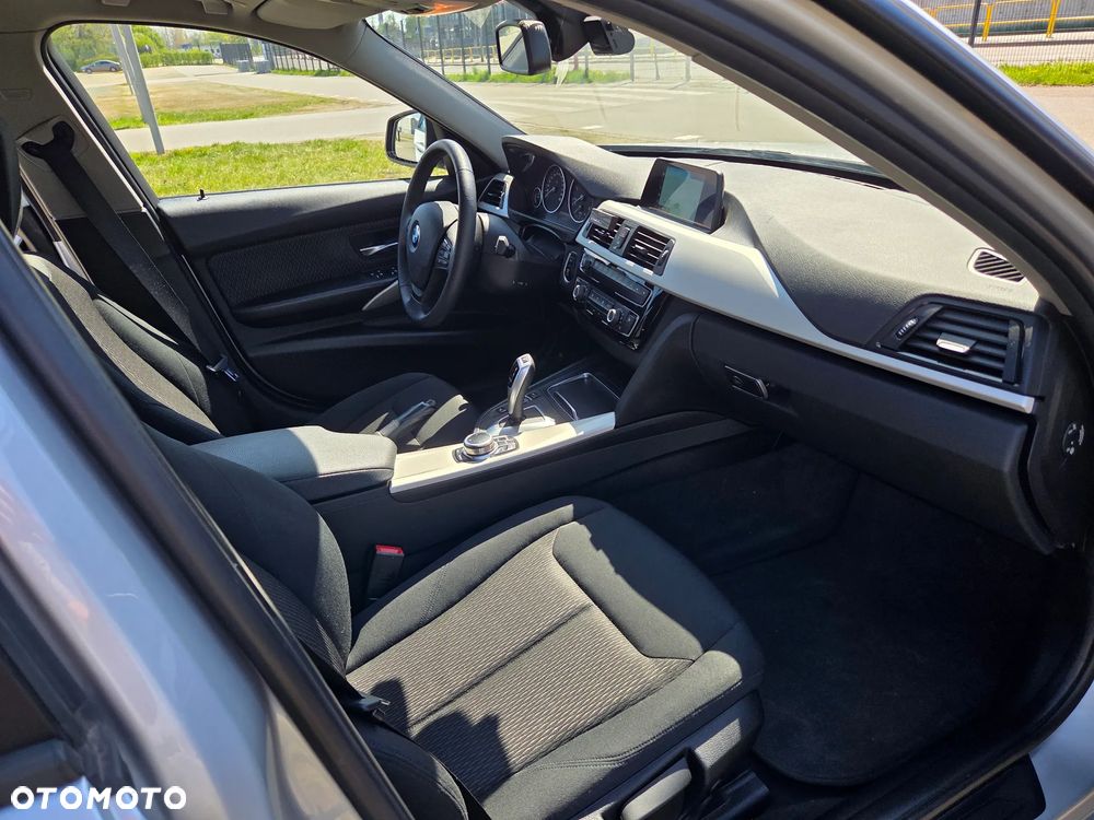 BMW Seria 3 318d Edition Luxury Line Purity - 9